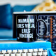 Taza Mamá no eres vieja, eres vintage