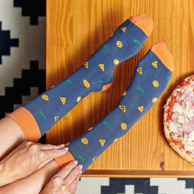 Calcetines Si puedes leer esto tráeme pizza